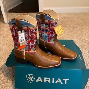 Ariat girls boots lonestar size 4